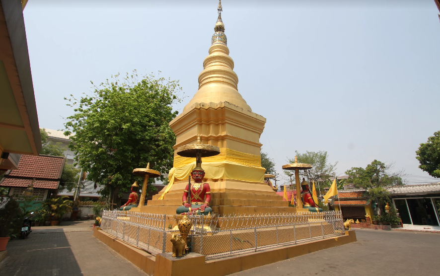 Tailandia Chiang Mai  Wat Chedi Si Liem Wat Chedi Si Liem Tailandia - Chiang Mai  - Tailandia