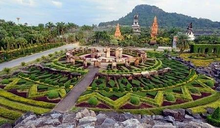 Monumento de Wat Chidi Luang