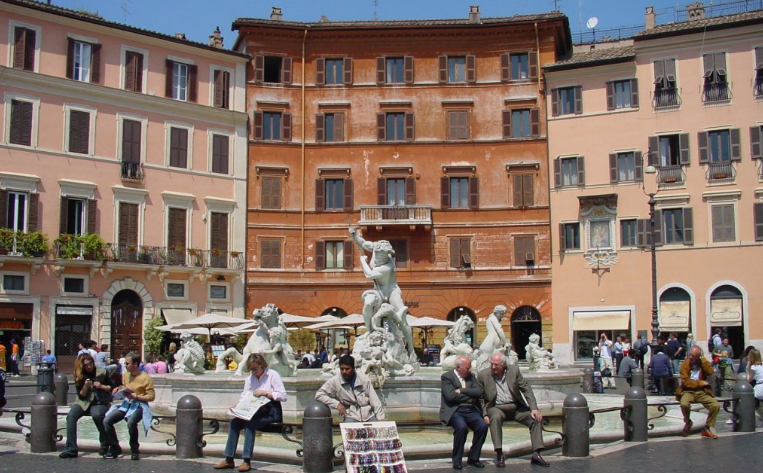 Italy Rome il Nettuno Fountain il Nettuno Fountain Italy - Rome - Italy