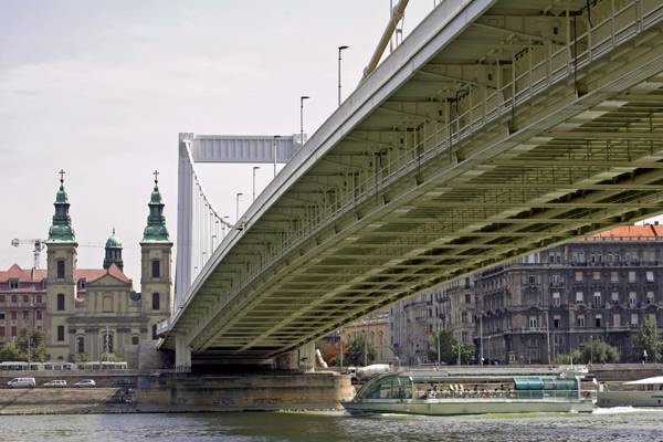 Hungría Budapest  Puente Isabel - Erzsebet Hid Puente Isabel - Erzsebet Hid Budapest - Budapest  - Hungría