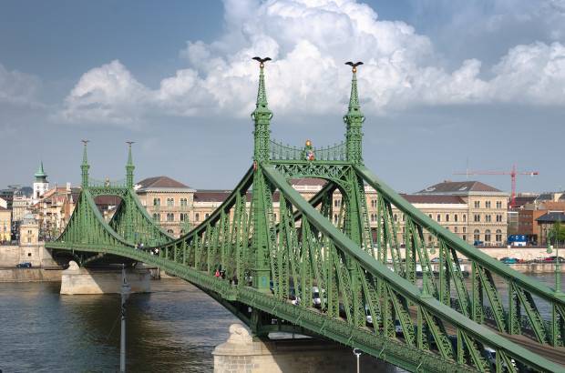 Hungría Budapest  Puente de las Cadenas Puente de las Cadenas Budapest - Budapest  - Hungría