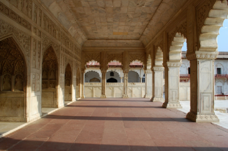 Hoteles cerca de El fuerte de Agra  Agra