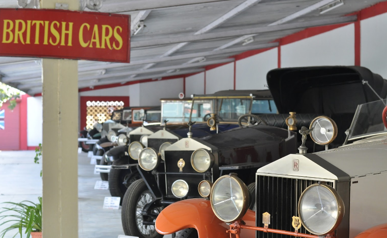 India Ahmadabad  Museo de autos antiguos de Auto World Museo de autos antiguos de Auto World Gujarat - Ahmadabad  - India