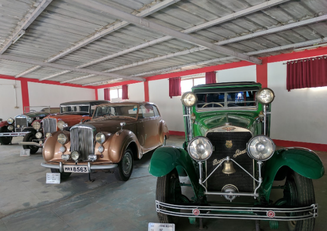 India Ahmadabad  Museo de autos antiguos de Auto World Museo de autos antiguos de Auto World Ahmadabad - Ahmadabad  - India