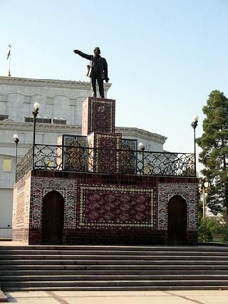 Turkmenistán Asgabat  Estatua de Lenin Estatua de Lenin Turkmenistán - Asgabat  - Turkmenistán