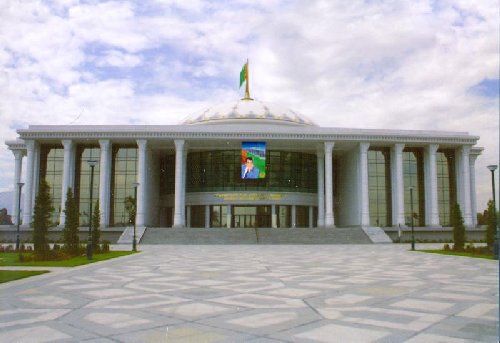 Turkmenistán Asgabat  Museo de Artes Museo de Artes Asgabat - Asgabat  - Turkmenistán