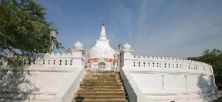 Dagoba Lankarama Temple
