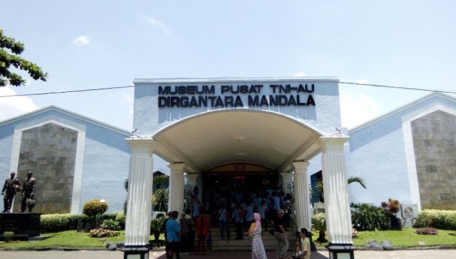Indonesia Yogyakarta  Museo Central de la Fuerza Aérea Museo Central de la Fuerza Aérea Indonesia - Yogyakarta  - Indonesia