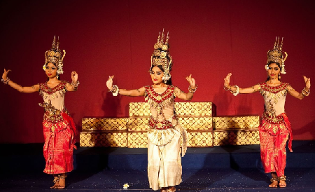 Espectáculos con cena de danza Apsaras, artes vivas camboyanas