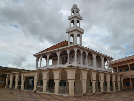 Mezquita de Nur ul-ihsan