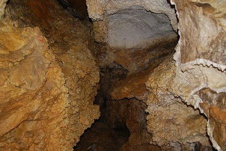 Szemlőhegyi cave