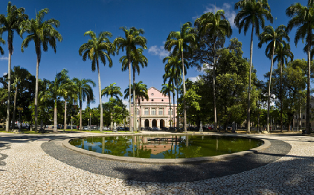 Hoteles cerca de Praça da República  Recife
