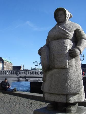 Dinamarca Copenhague Monumento a la Mujer Pescadora Monumento a la Mujer Pescadora Copenhague - Copenhague - Dinamarca
