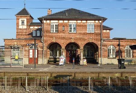 Humlebaek Station