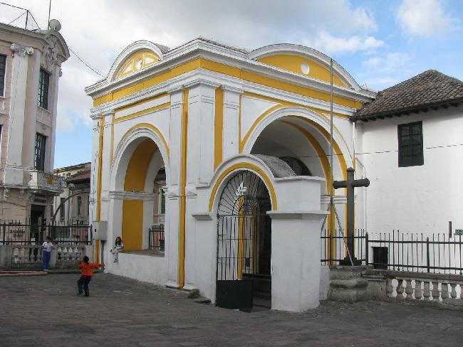 Ecuador Quito Arco de la Reina Arco de la Reina Pichincha - Quito - Ecuador