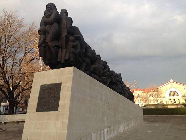 Moldavia Chisinau  El monumento a la deportación El monumento a la deportación Chisinau - Chisinau  - Moldavia