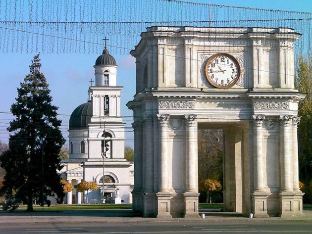 Moldavia Chisinau  Arco triunfal Arco triunfal Moldavia - Chisinau  - Moldavia