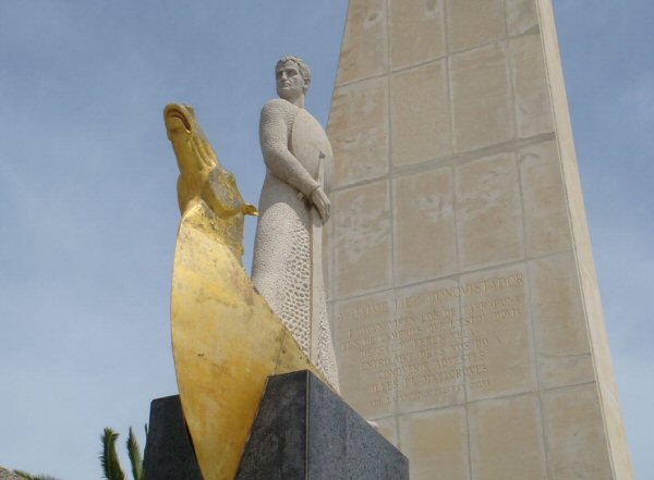 España Salou  Monument a Jaume I Monument a Jaume I Tarragona - Salou  - España