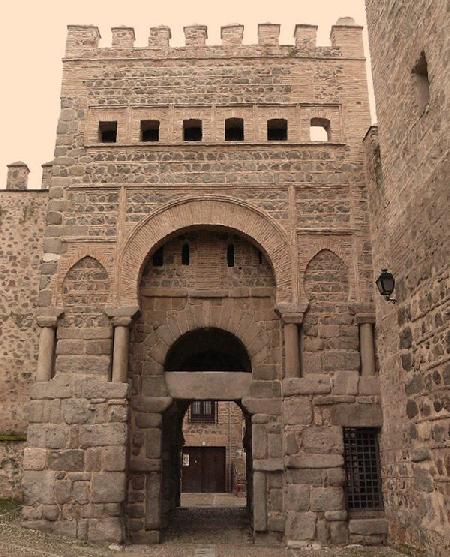 Puerta de Alfonso VI o Antigua Puerta de la Bisagra