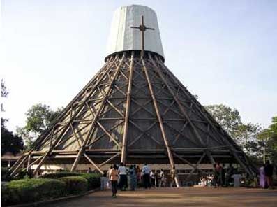 Uganda Kampala  Santuario de Numugongo Santuario de Numugongo Kampala - Kampala  - Uganda