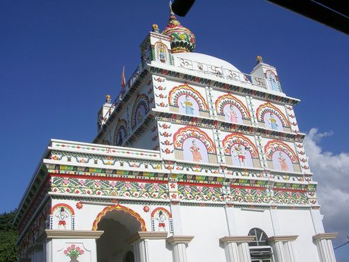 Mauricio Triolet  Templo hindú Maheswarnath Templo hindú Maheswarnath Mauricio - Triolet  - Mauricio