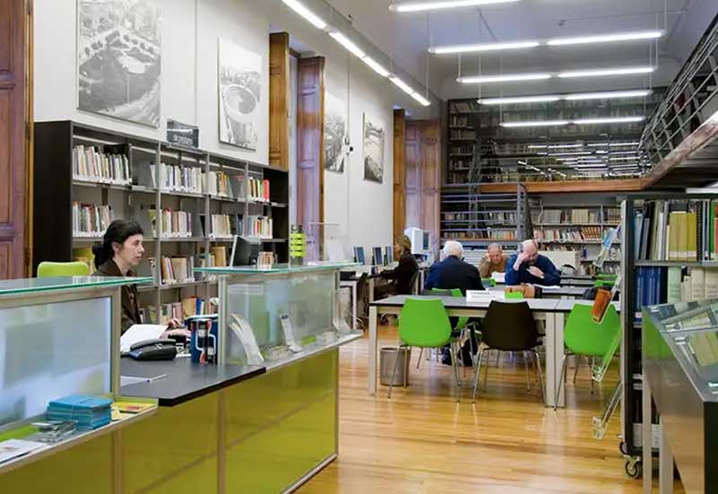 España A Coruña Biblioteca Municipal de Estudios Locales Biblioteca Municipal de Estudios Locales A Coruña - A Coruña - España