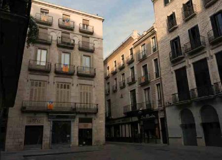 Hoteles cerca de Plaça del Vi  Girona