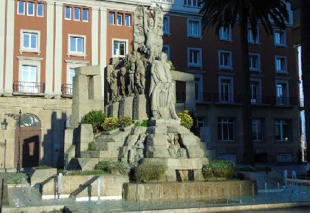 Hoteles cerca de Monumento a Curros Enríquez  A Coruña