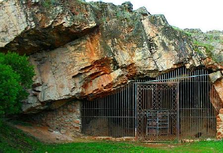 Centro de Interpretación de la Cueva de Maltravieso