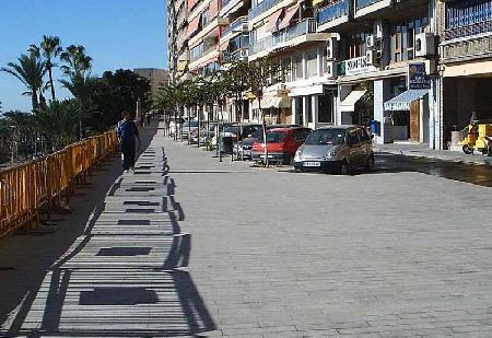 Hoteles cerca de Raval Roig  Alicante