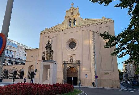 Hoteles cerca de Iglesia de Santo Domingo  Badajoz
