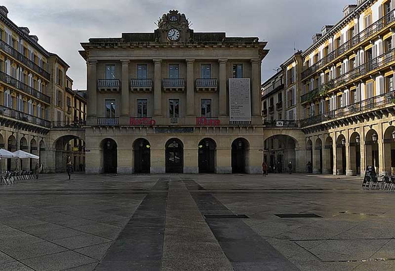 España San Sebastián  Plaza de la Constitución Plaza de la Constitución País Vasco - San Sebastián  - España