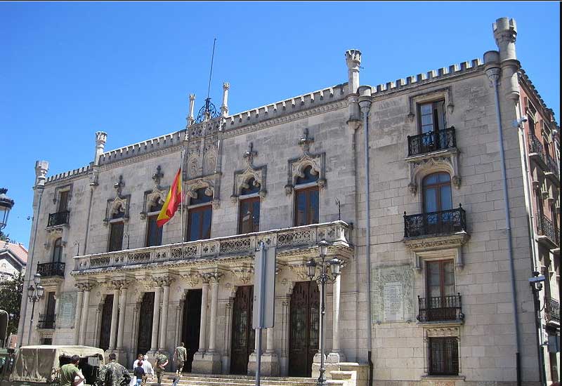 España Pamplona Palacio Real o Edificio de la Capitanía Palacio Real o Edificio de la Capitanía Navarra - Pamplona - España