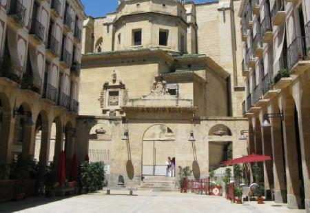 Hoteles cerca de Iglesia de Sant Pere Apòstol  Reus