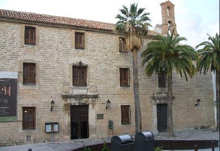 Hoteles cerca de Palacio de los Condes de Villadompardo  Jaén