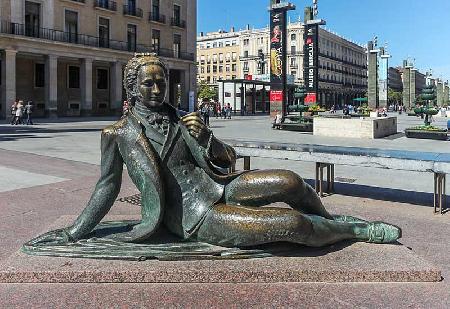 Hoteles cerca de Escultura a Goya  Zaragoza