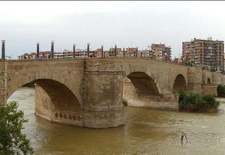 Puente de Piedra Medieval