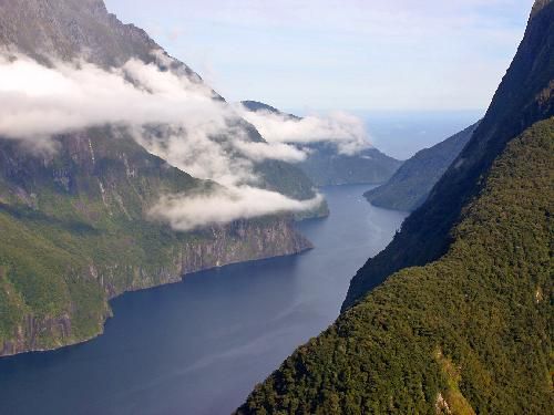 Nueva Zelanda  Milford Sound Milford Sound Nueva Zelanda -  - Nueva Zelanda