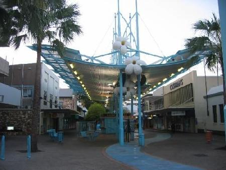 Hotels near Mall  Darwin