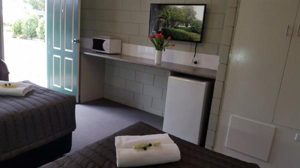 DAYLESFORD CENTRAL MOTOR INN