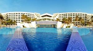 NOW EMERALD CANCUN RESORT & SPA
