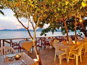 Las mejores ofertas de BY THE SEA HOTEL Panwa Beach