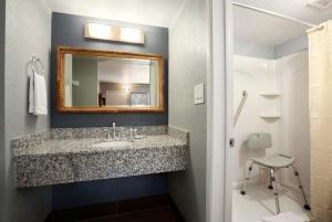 Las mejores ofertas de TRAVELODGE BY WYNDHAM FLAGSTAFF NEAR I-40 Flagstaff 