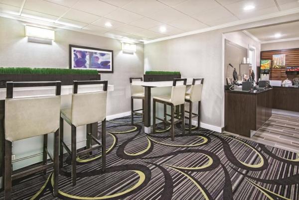 LA QUINTA INN HOUSTON BAYTOWN EAST 4025