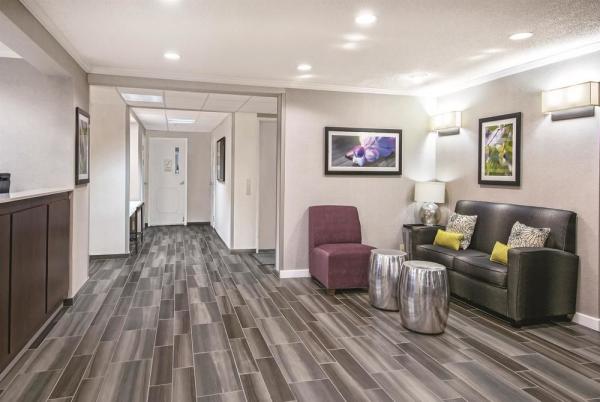 LA QUINTA INN HOUSTON BAYTOWN EAST 4025