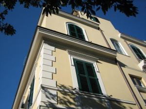 Las mejores ofertas de La Rotella Nel Sacco Roma