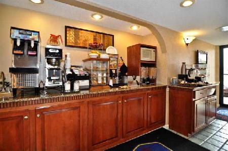 Las mejores ofertas de DAYS INN ANDALUSIA Andalusia