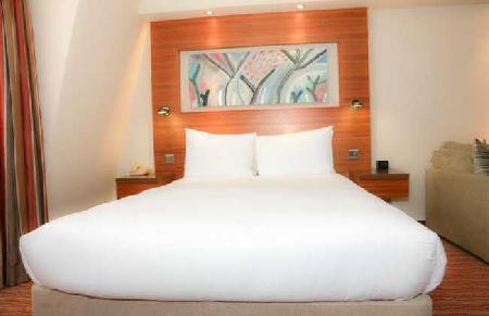 Las mejores ofertas de 100 Queens Gate Hotel, Curio Collection by Hilton Central London