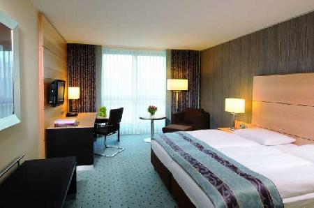Best offers for Maritim Hotel Dusseldorf Dusseldorf