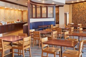 Best offers for COUNTRINN SUITES BY CARLSON EL PASO SUNLAND PARK, TX El Paso 